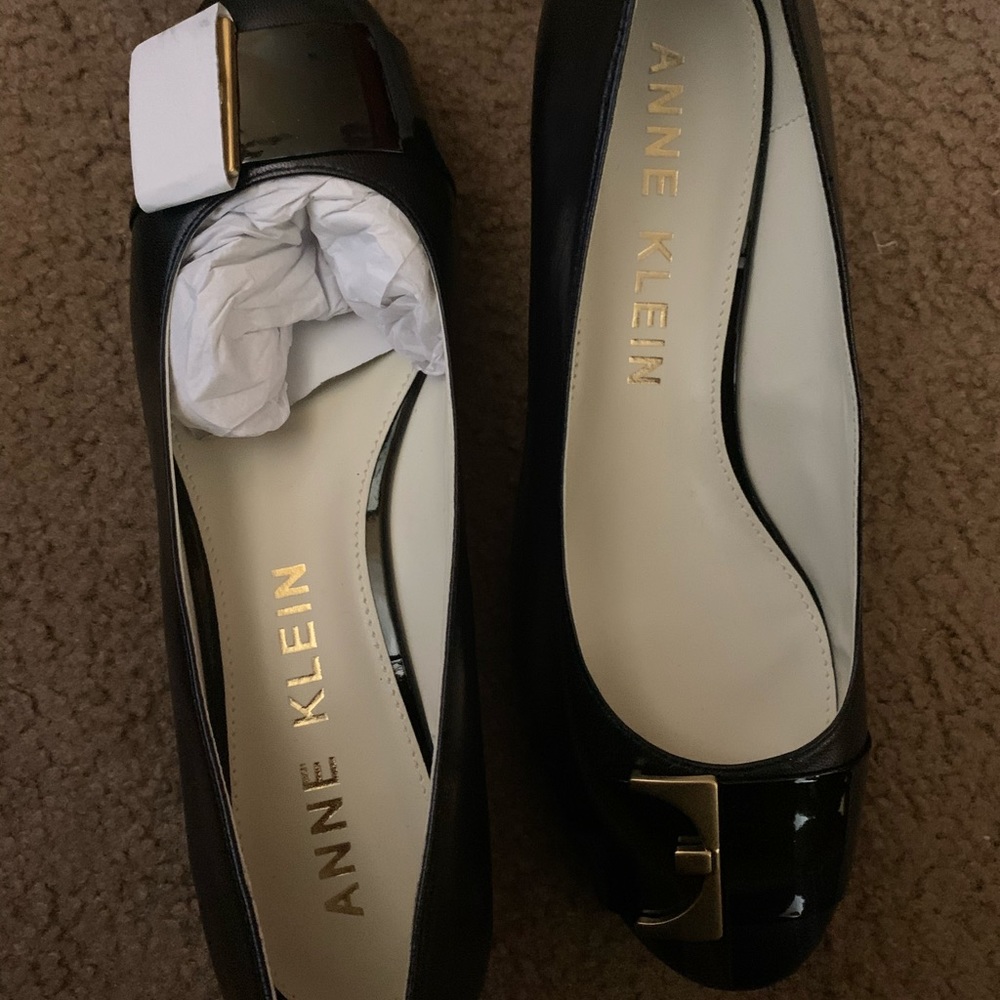 Brand new women’s shoes